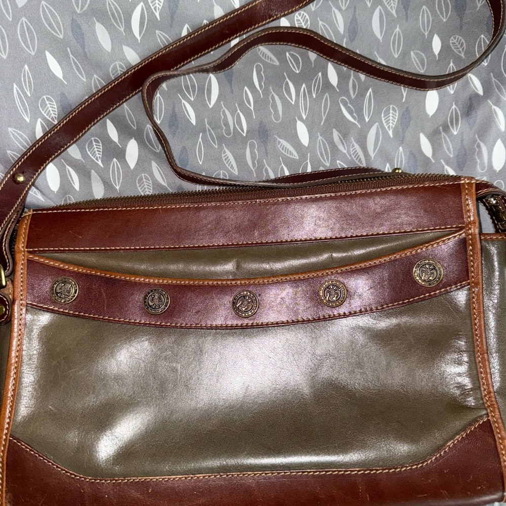 Elegant Brahmin Brown and Tan Leather Shoulder Bag